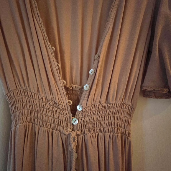 Forever 21 Blush Pink Top - Picture 5 of 6